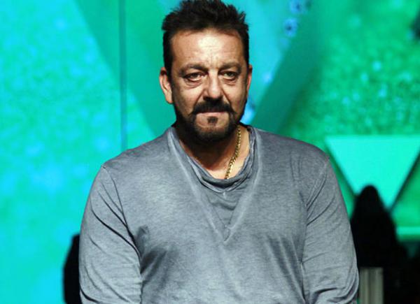  OMG! Sanjay Dutt reveals that he was beaten by his father Sunil Dutt for smoking 