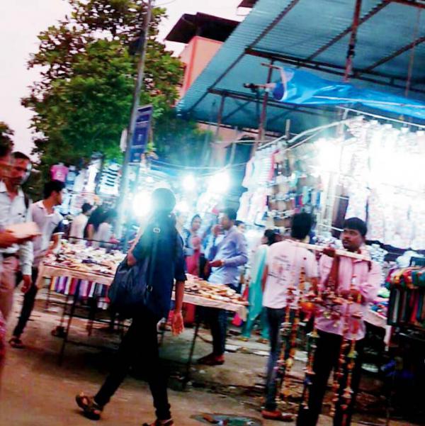 Mumbai: Now, a BMC night vigil team to tackle illegal hawkers after dark