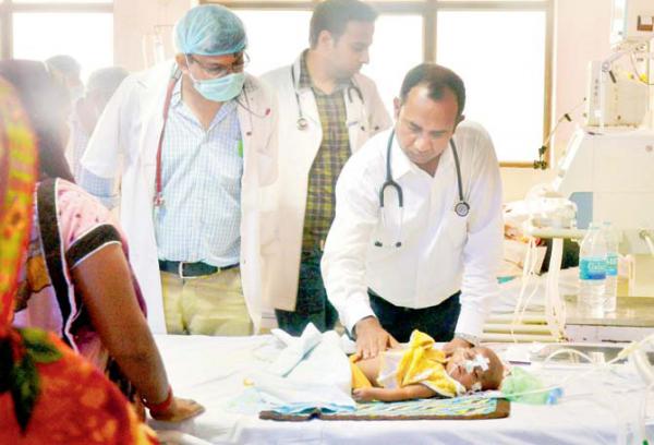 Gorakhpur tragedy: Oxygen supplier held