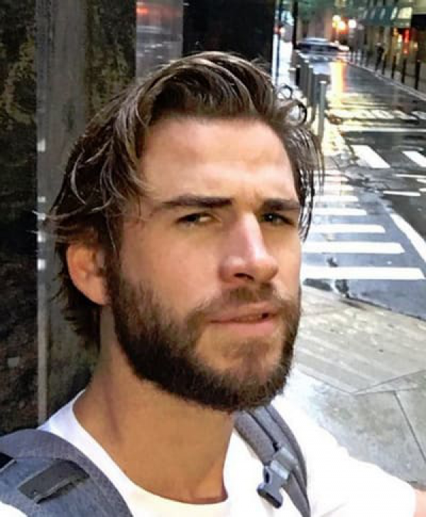 Liam Hemsworth Tells Australia to Vote YES on Marriage Equality!