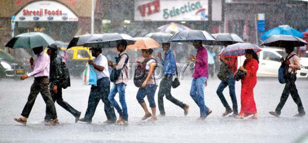 Mumbai rains: Mumbaikars keep their heads above water this time round