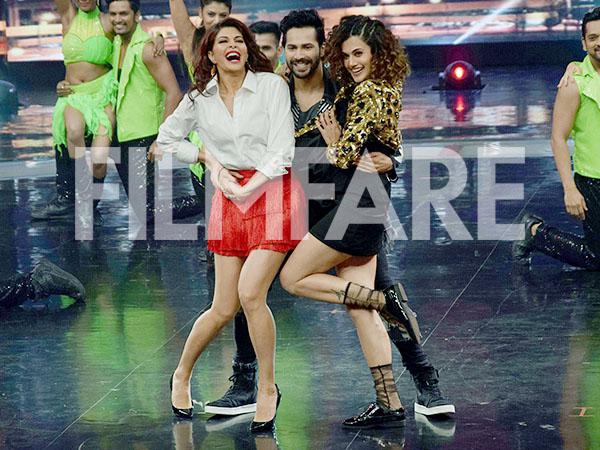 Jacqueline Fernandez Varun Dhawan and Taapsee Pannu set the floor on fire during Judwaa 2 promotions 
