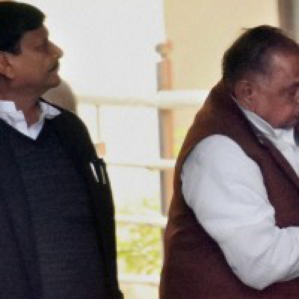 Mulayam Singh Yadav may announce new party with Lok Dal today