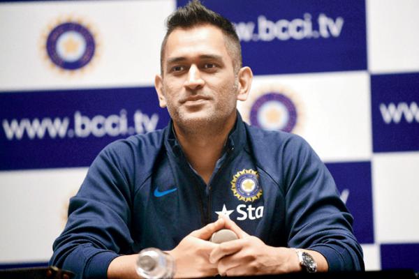 Lt Colonel MS Dhoni to write a foreword for a book 'Shoot. Die. Fly.'