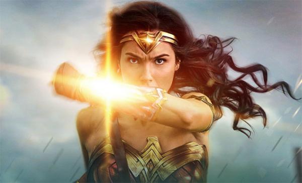 Fans sign petition to make 'Wonder Woman' bisexual in sequel