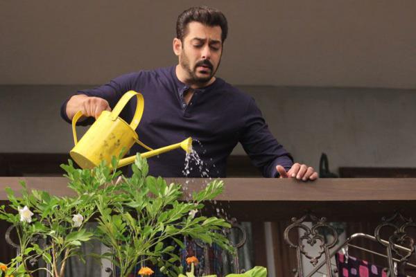 Here Is What&apos;s Cooking Inside The &apos;Bigg Boss&apos; House This Year