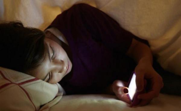 Teenagers prefer smart phones over sex: Study