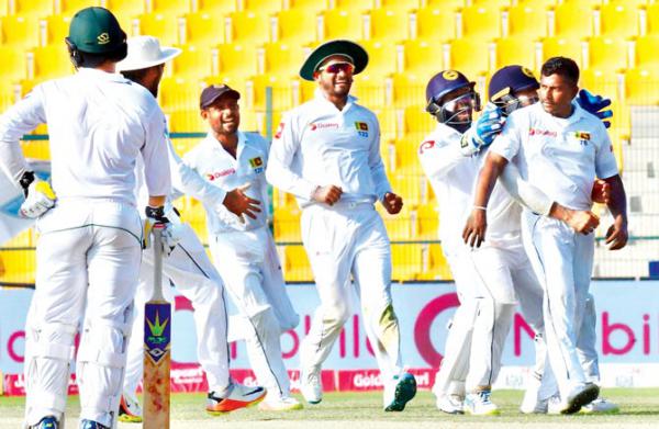 Rangana Herath bags record 400 Test wickets; Sri Lanka beat Pakistan