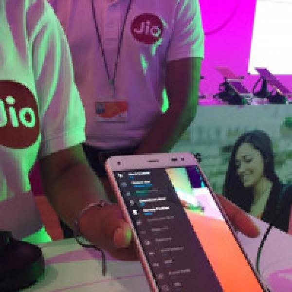 Reliance Jio offers royalty programme for budget smartphones