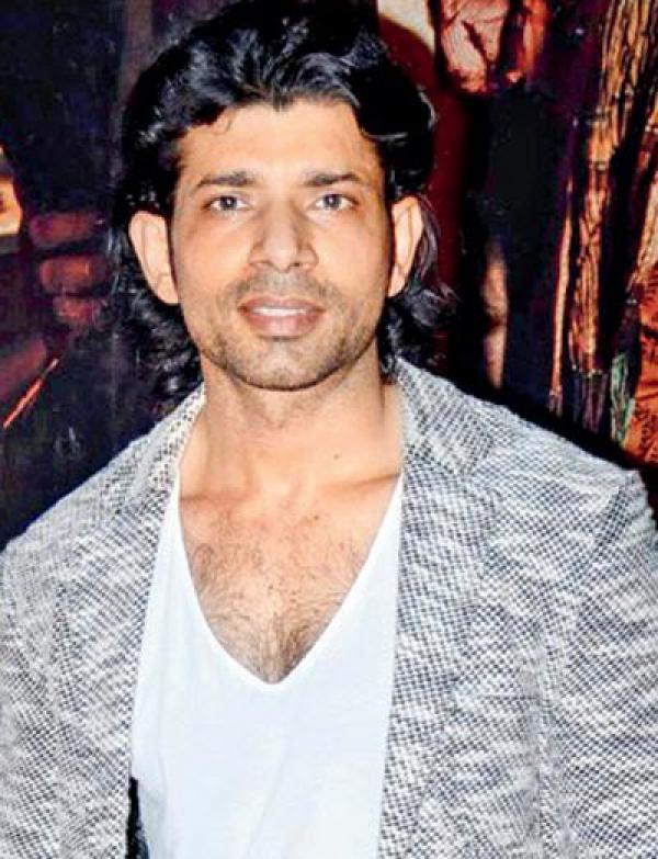 Kapil Sharma to take on three actors at the box office
