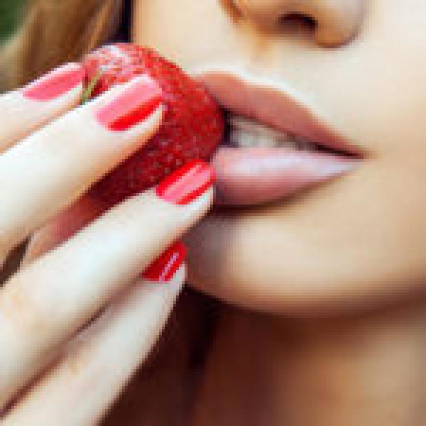 7 Foods To Eat For Stronger Nails
