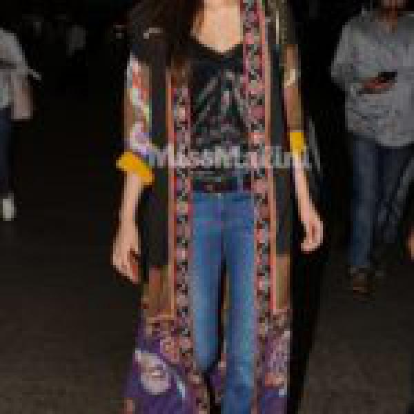 We’ll Be Following Kriti Sanon’s Travel Style For Our Next Flight