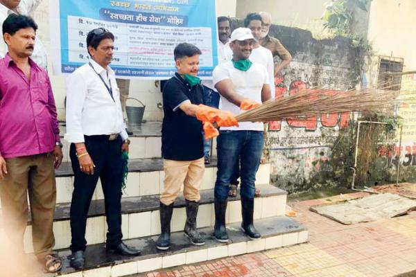 New drive ensures Thane Municipal Corporation staff won't defecate in the open