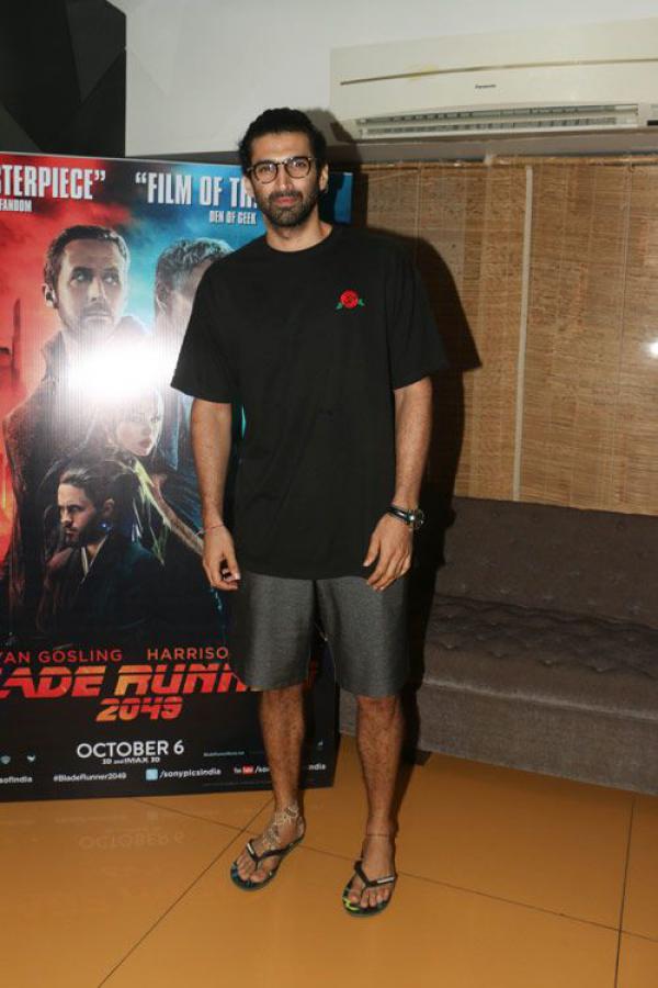 Let&apos;s Be Honest, Aditya Roy Kapoor&apos;s &apos;Chappals&apos; Have Never Looked This Good