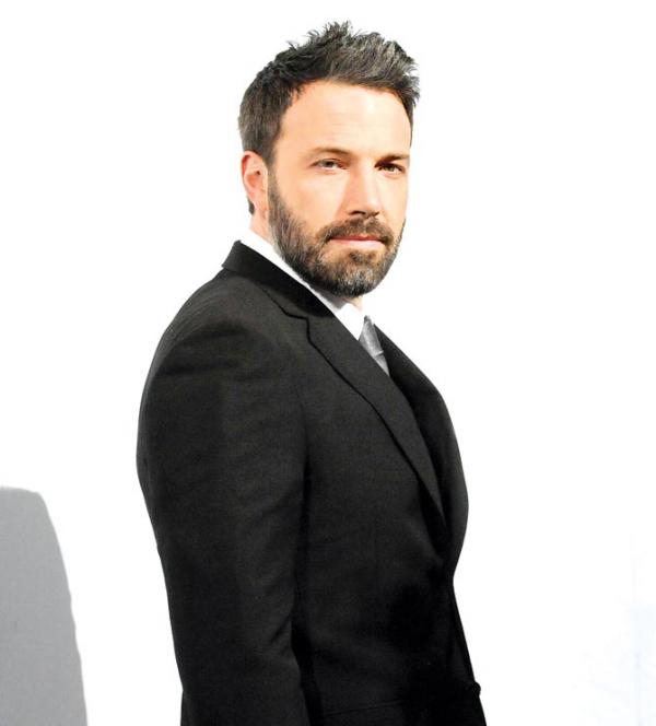 Ben Affleck apologises to Hilarie Burton for acting 'inappropriately'