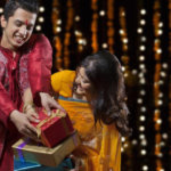 Score Major Brownie Points With These 9 Diwali Gift Ideas
