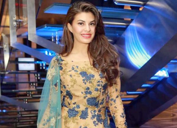  Jacqueline Fernandez to play leading lady in the Hindi remake of The Girl On The Train? 
