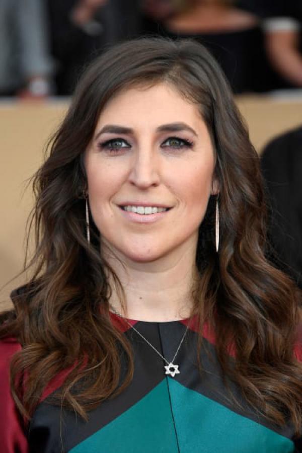 Mayim Bialik Angers Most of Free World with Op-Ed on Rape and Feminism