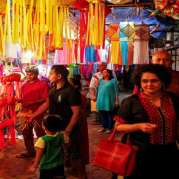 Flying lanterns banned in Mumbai during Diwali