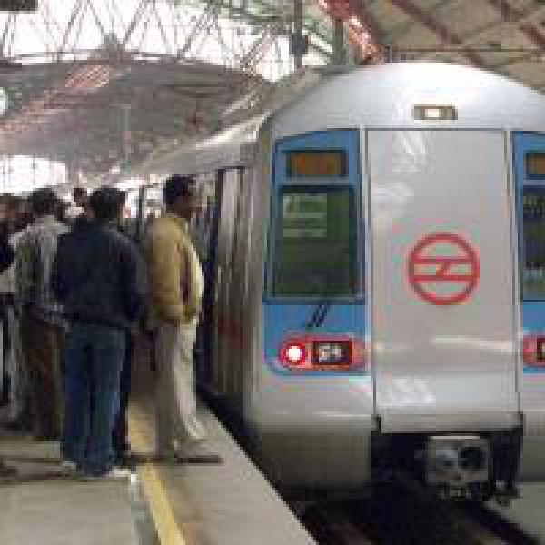 Centre agrees to Delhi govt#39;s proposal on review of Metro
