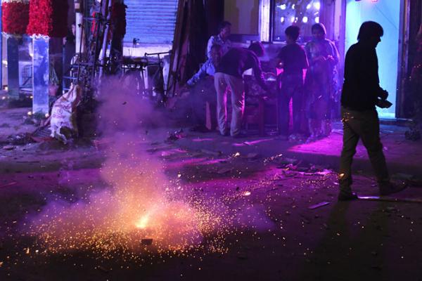 AQI recorded 'severe' in Delhi after Diwali celebrations
