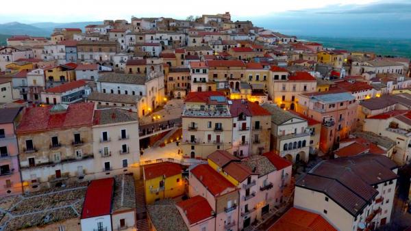 This Picturesque Town In Italy Will Pay People Around ₹1.5 Lakh Just To Move There
