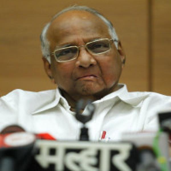 Sharad Pawar shown black flags by BJP workers in Baramati