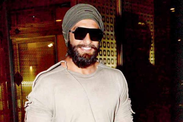 This Bollywood actor can't believe Ranveer Singh went to a psychiatrist