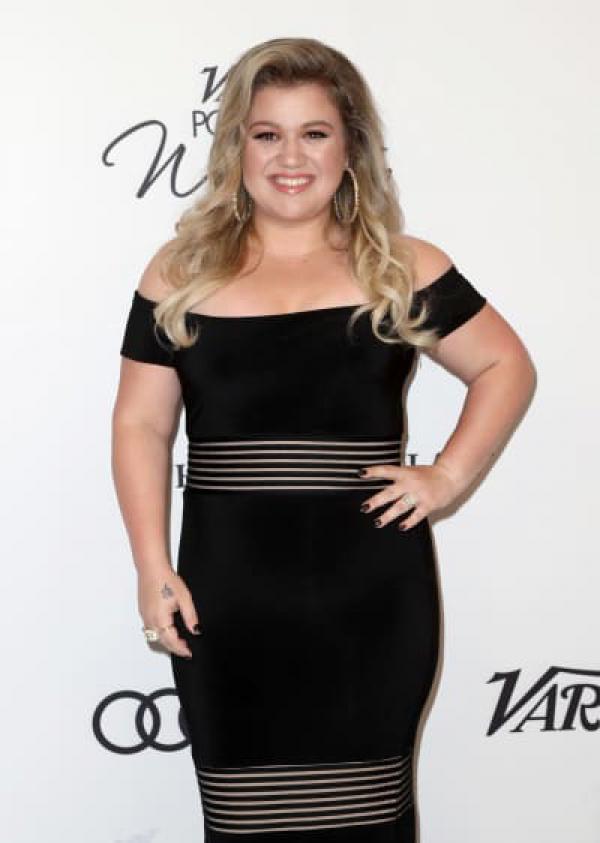 Kelly Clarkson: Being Skinny Made Me Suicidal