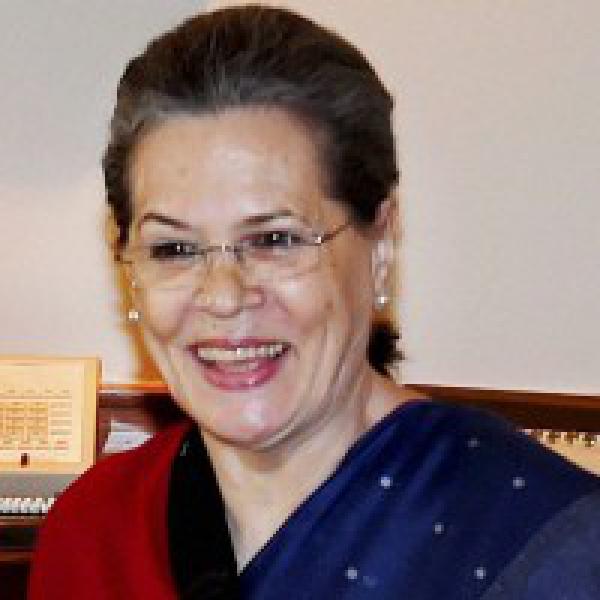 Sonia Gandhi admitted to Delhi hospital for upset stomach