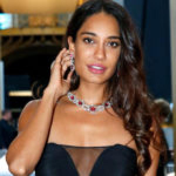 Photo Alert: Lisa Haydon Takes A Dip In The Sea With Her Baby Boy