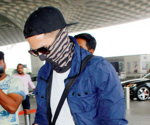 Here's why Shahid Kapoor was hiding his face at Mumbai airport