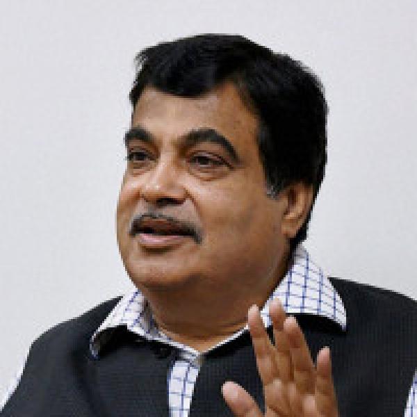 Gadkari urges auto makers to opt for coastal shipping mode to transport vehicles