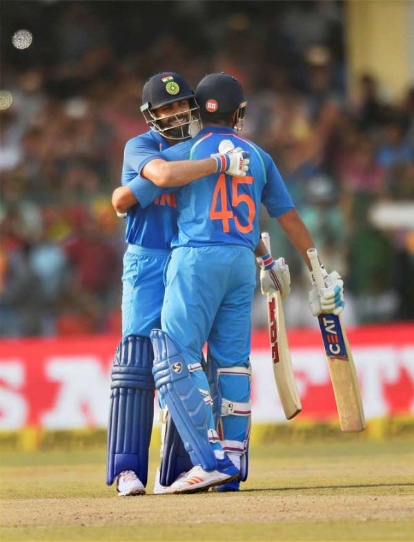3rd ODI: Rohit Sharma, Virat Kohli tons help India to mammoth 337/6 vs NZ