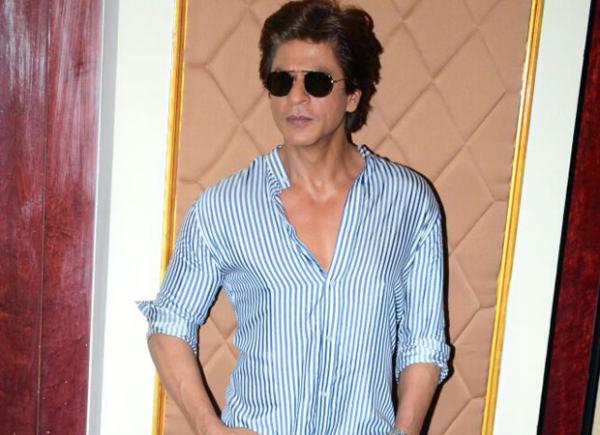 Shah Rukh Khan reveals that the title of his next has been finalized and other details too! 
