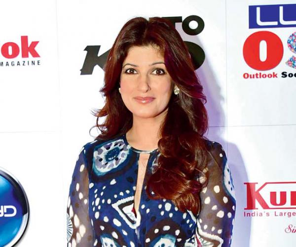 Twinkle Khanna apologises for defending husband Akshay Kumar