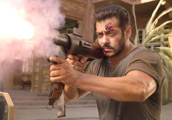 10 intense stills of Salman Khan from the Tiger Zinda Hai trailer that prove he’s going in for the kill!