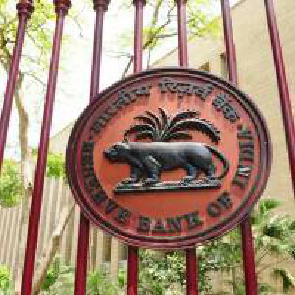 RBI cuts printing order for new currency notes as vaults near-full