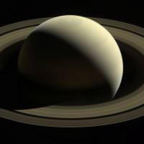 NASA unveils stunning #39;farewell image#39; of Saturn