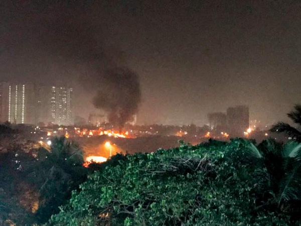 Mumbai: Land mafia sets fire to mangroves in Kandivli