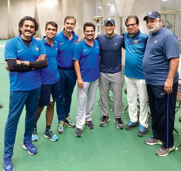 'Carry on MS Dhoni, never mind opinions of former cricketers'