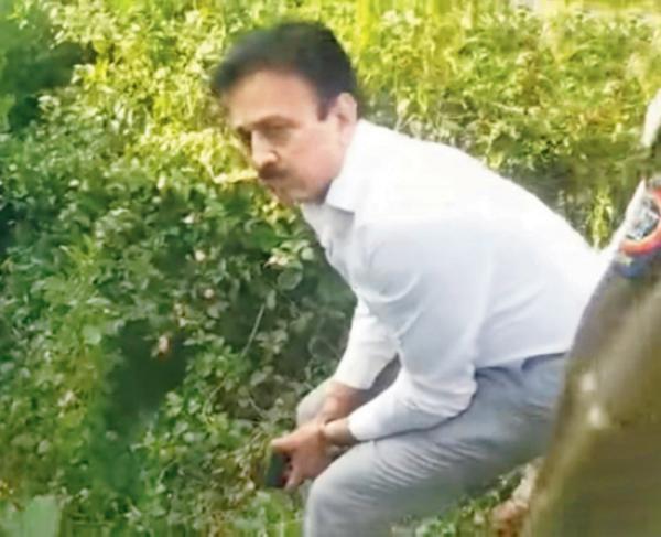 BJP Minister slammed by activists for carrying pistol into killer leopard area