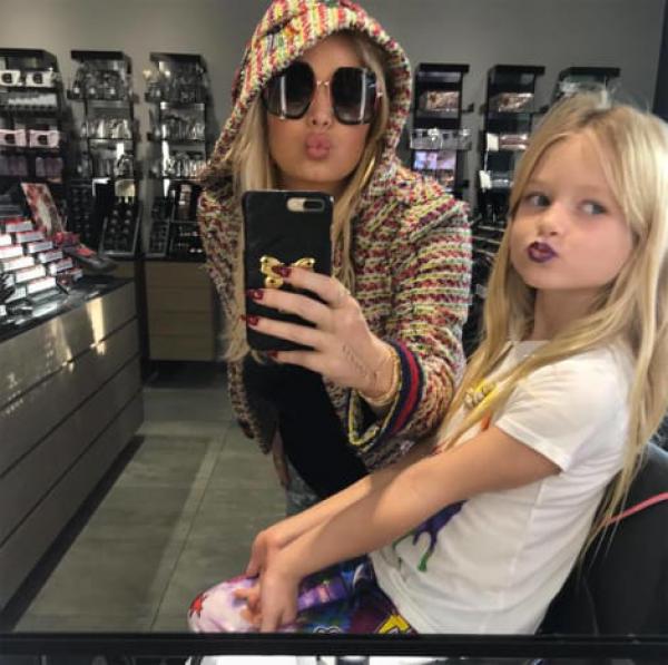 Jessica Simpson: SLAMMED For Letting 5-Year-Old Daughter Wear Makeup!