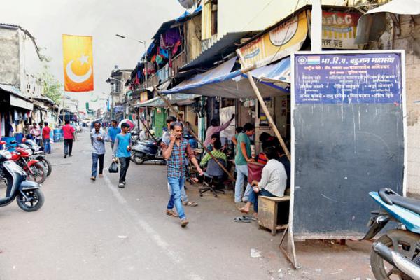 Mumbai: Dead man found wearing a condom in Kamathipura, cop destroys evidence