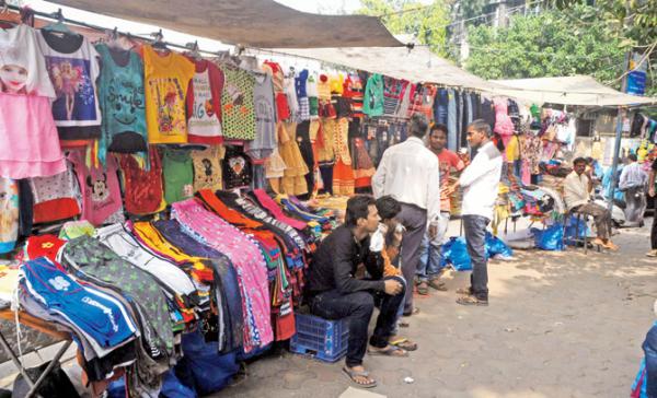 Mumbai: BMC's new hawkers' policy gives women, elderly hawkers separate zones
