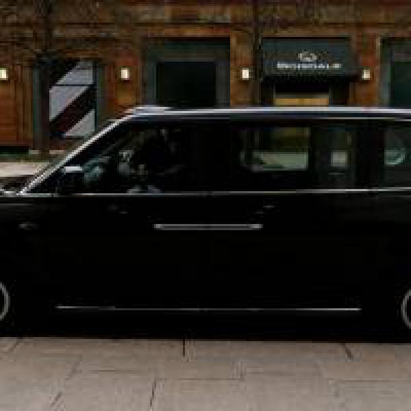 London#39;s iconic black cabs go electric