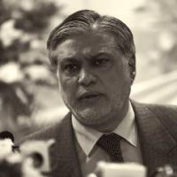 Anti-corruption court declares Pakistan finance minister Ishaq Dar #39;absconder#39;