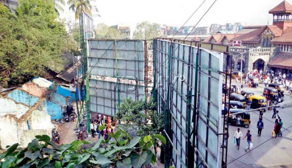 Mumbai: Bandra West station to get swanky new roads