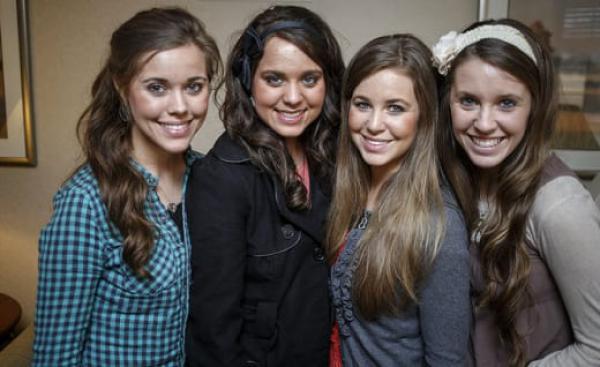 Jana & Joy-Anna Duggar Drop Clue That Counting On Is NOT Canceled!