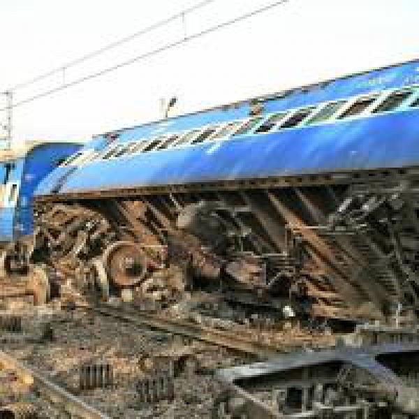 Express train derails in Telangana; passengers safe